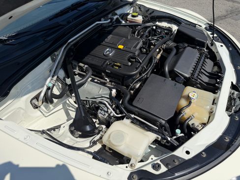 Used 2006 MAZDA MX-5 Miata Sport w/ Suspension Pkg RWD image 25