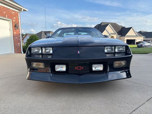 Used 1992 Chevrolet Camaro RS RWD image 2