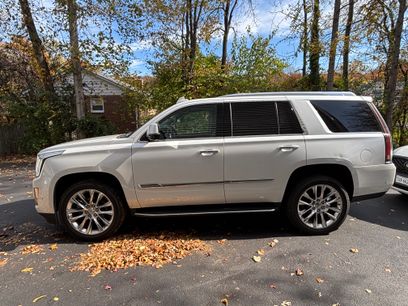 Used 2019 Cadillac Escalade Luxury
