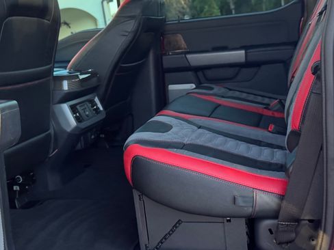 Used 2024 Ford F250 Lariat w/ Lariat Ultimate Package image 17