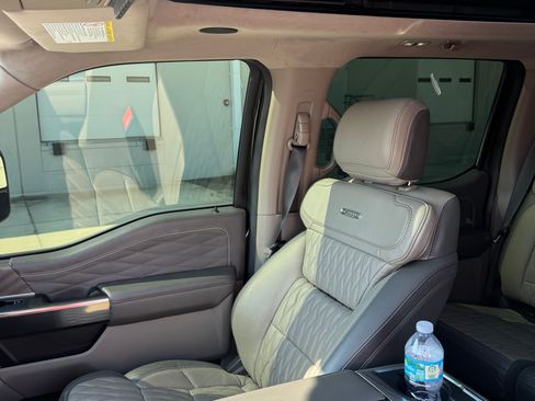 Used 2025 Ford F450 Platinum w/ Platinum Plus Package image 8