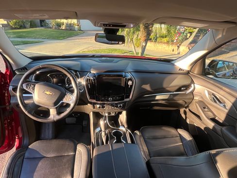 Used 2020 Chevrolet Traverse Premier w/ LPO, Blackout Package image 11