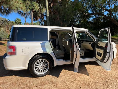 Used 2014 Ford Flex SEL image 6