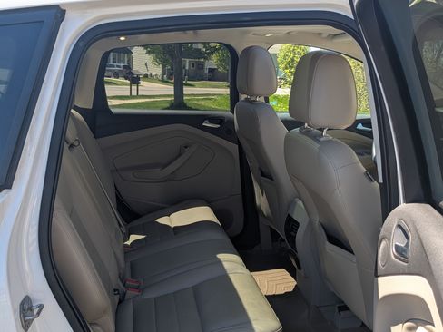 Used 2014 Ford Escape SE w/ Equipment Group 201A AWD/4WD image 12