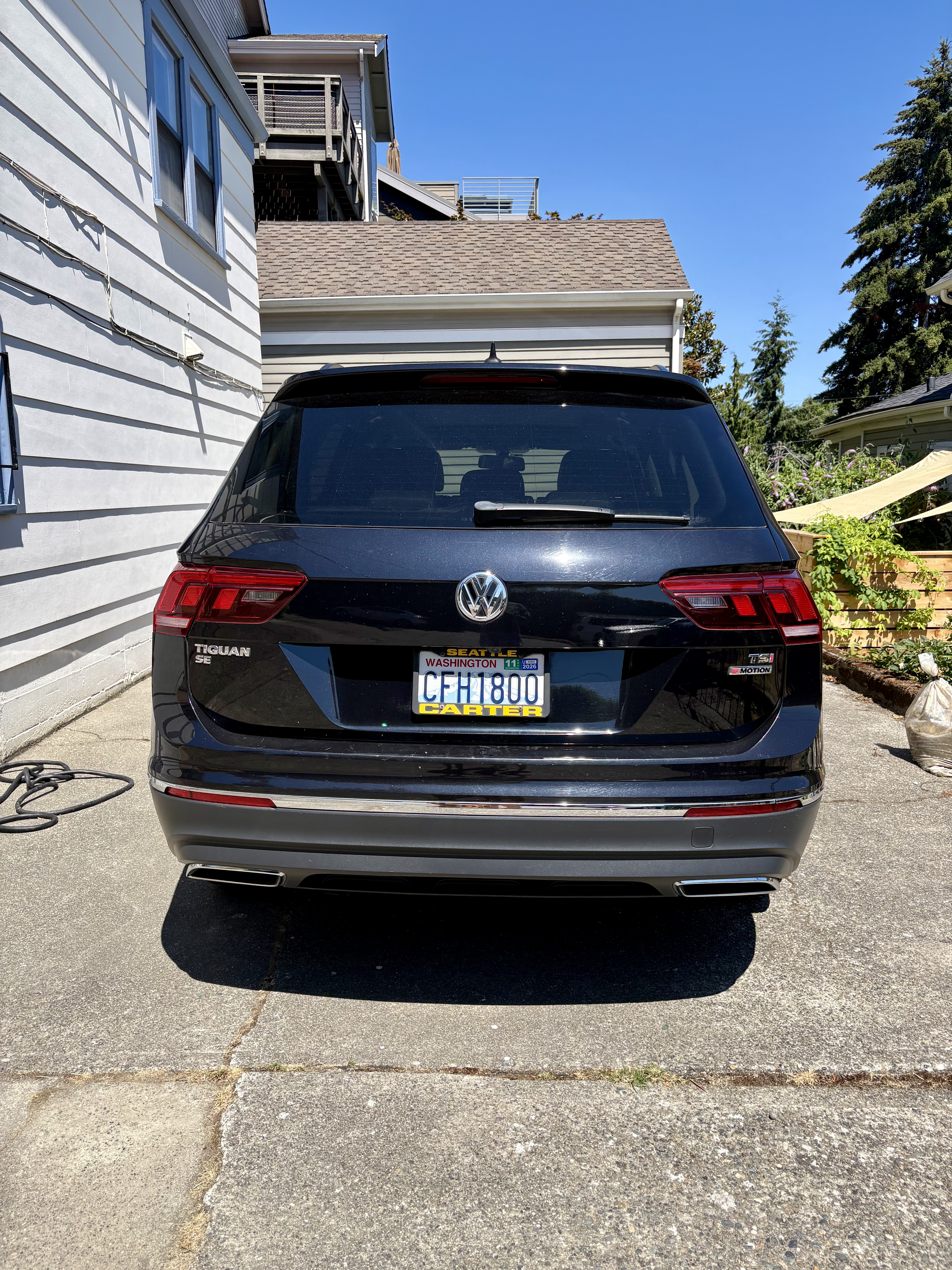Used 2018 Volkswagen Tiguan SE w/ Panoramic Sunroof Package AWD/4WD image 14