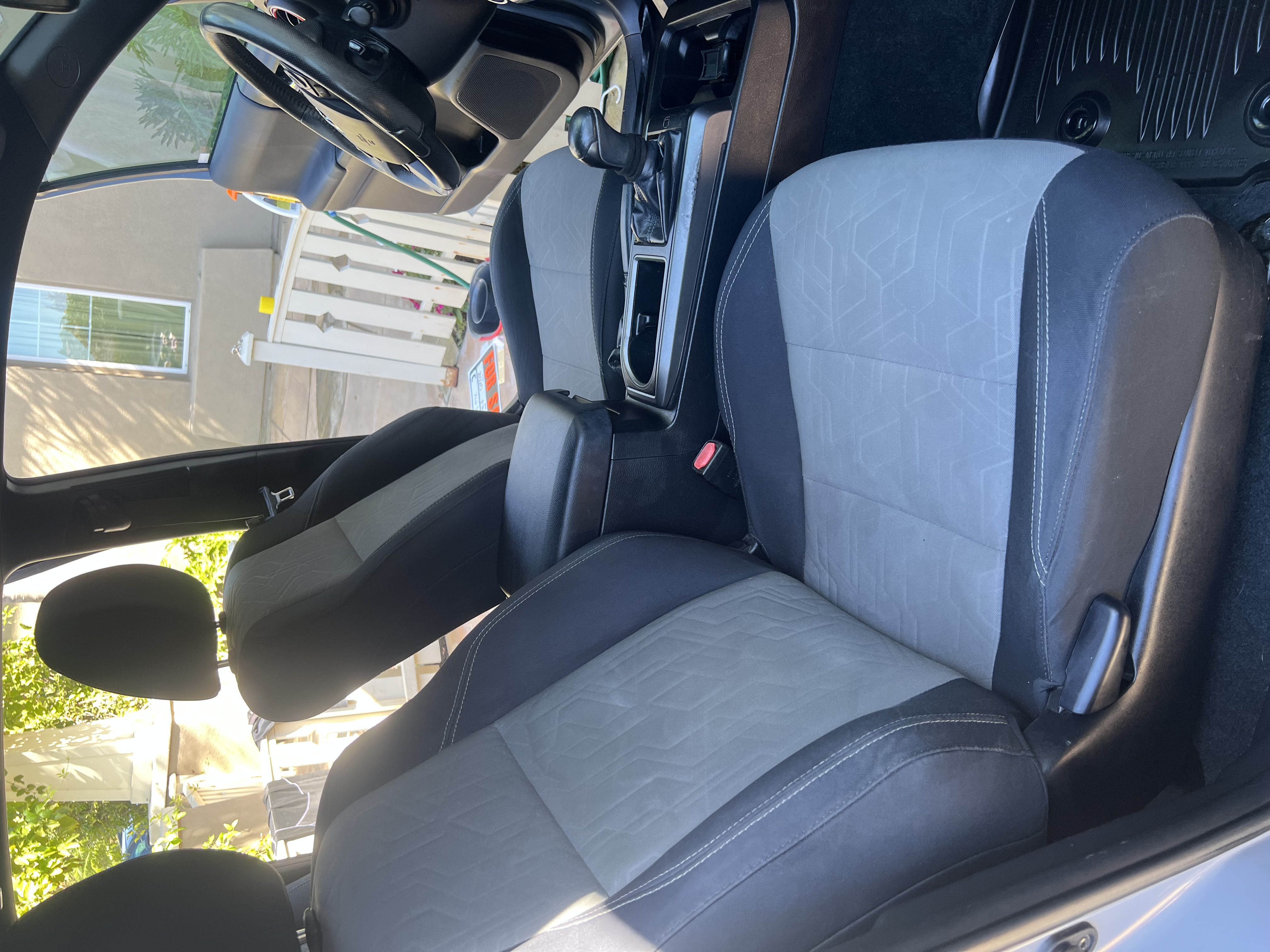 Used 2020 Toyota Tacoma TRD Sport w/ Technology Package RWD image 16