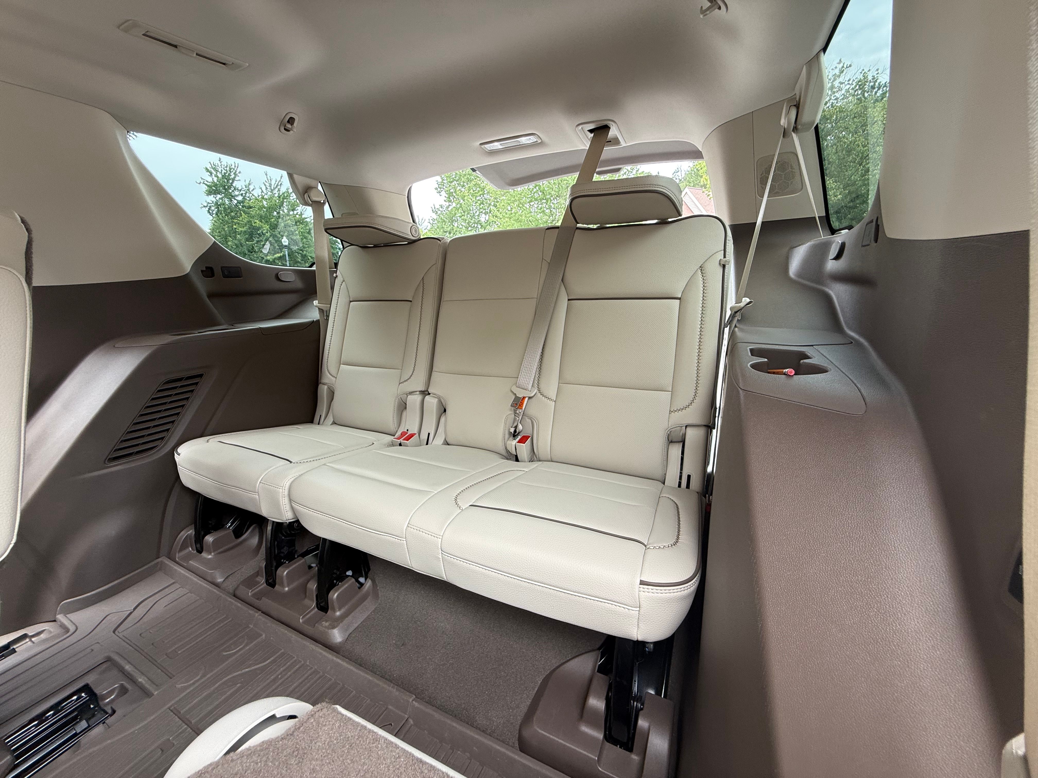 Used 2021 GMC Yukon Denali w/ LPO, Illumination Package AWD/4WD image 6