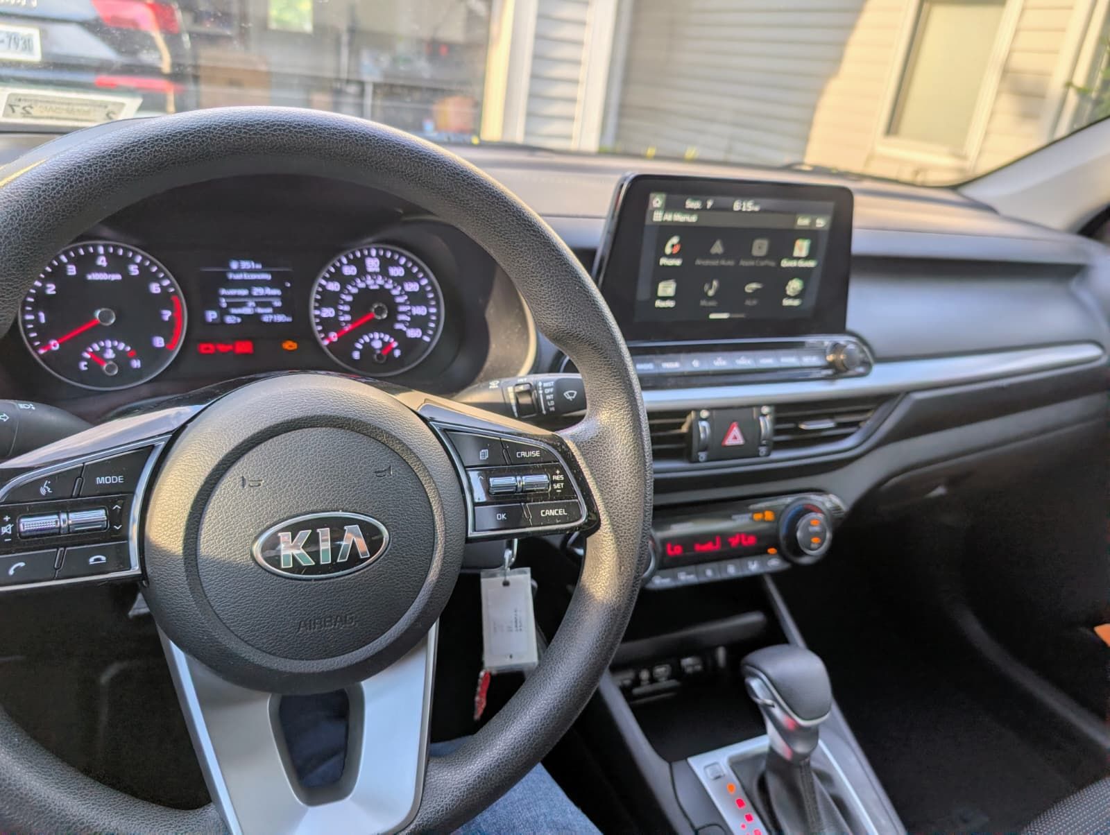Used 2019 Kia Forte LXS FWD image 2