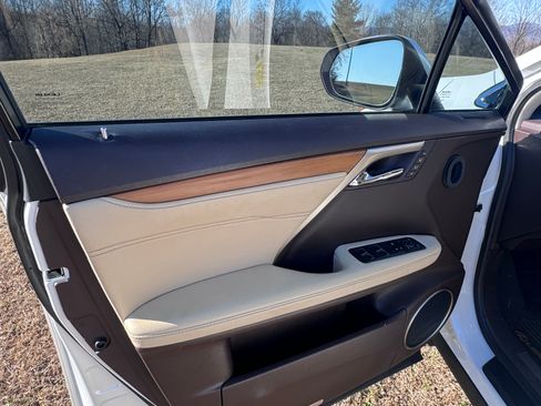 Used 2017 Lexus RX 350 FWD image 9