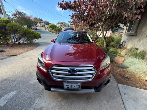 Used 2017 Subaru Outback 2.5i Limited AWD/4WD image 12