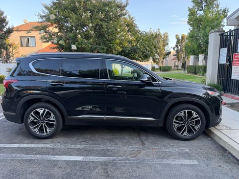 Used 2019 Hyundai Santa Fe FWD image 1