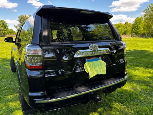 Used 2021 Toyota 4Runner Limited AWD/4WD image 5