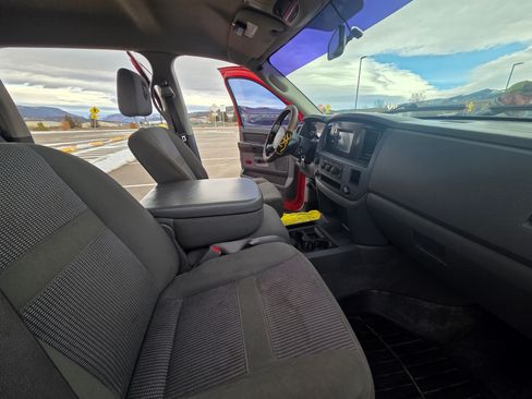 Used 2006 Dodge Ram 3500 Truck SLT w/ Light Group image 6