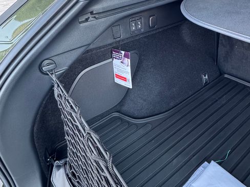 Used 2024 Lexus RX 350 w/ Convenience Package image 16