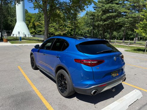 Used 2018 Alfa Romeo Stelvio Ti Sport AWD/4WD image 9