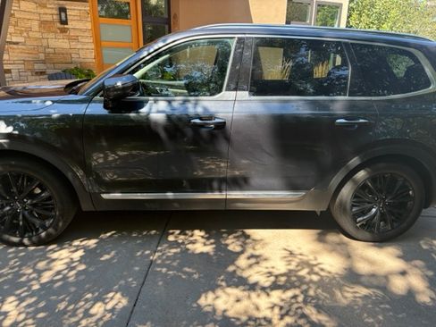 Used 2022 Kia Telluride SX w/ SX Prestige Package AWD/4WD image 8