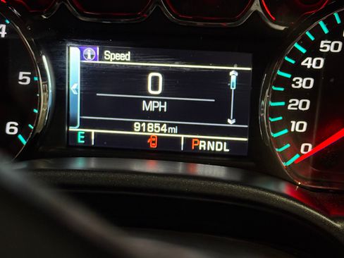 Used 2018 Chevrolet Silverado 1500 LT w/ All Star Edition image 10