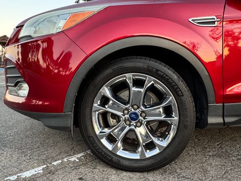 Used 2016 Ford Escape SE w/ Equipment Group 201A image 5