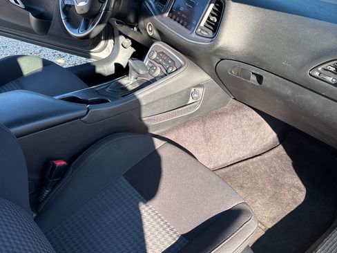 Used 2017 Dodge Challenger R/T w/ Quick Order Package 28P T/A image 4