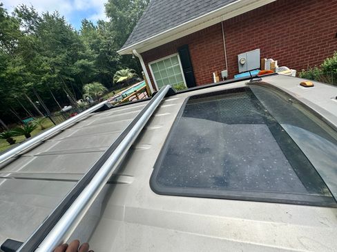 Used 2003 HUMMER H2 Luxury w/ Preferred Equipment Group image 15