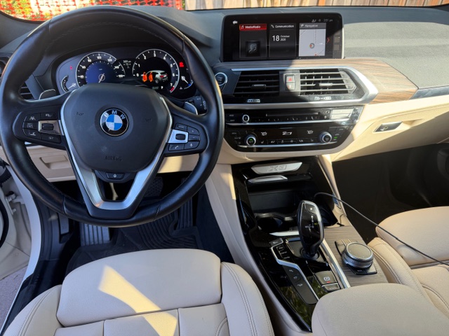Used 2018 BMW X3 xDrive30i w/ Premium Package AWD/4WD image 2