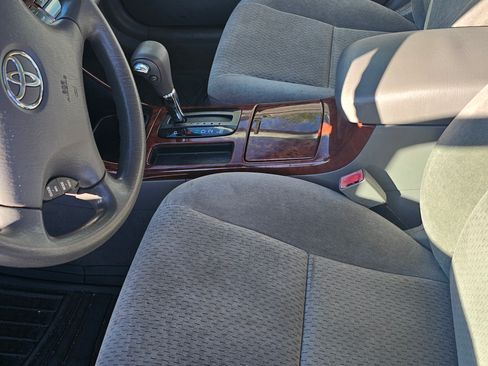 Used 2002 Toyota Camry XLE image 12