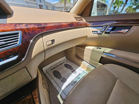 Used 2010 Mercedes-Benz S 550 image 15