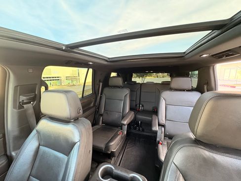 Used 2021 Chevrolet Tahoe Z71 w/ Z71 Signature Package image 12