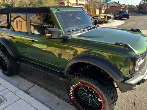 Used 2024 Ford Bronco Outer Banks image 2