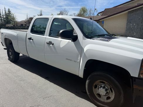 Used 2007 Chevrolet Silverado 2500 W/T w/ LS Package image 6