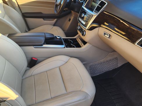 Used 2015 Mercedes-Benz ML 350 4MATIC image 11