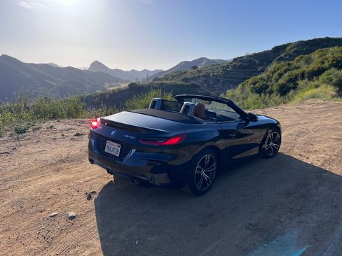 Used 2020 BMW Z4 M40i w/ Driving Assistance Package RWD image 2