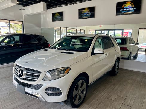 Used 2016 Mercedes-Benz GLE 350 w/ Premium Package image 4