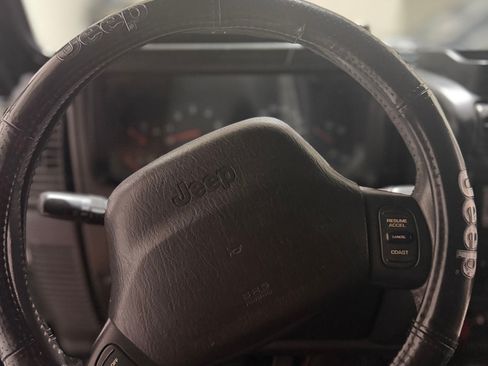 Used 2001 Jeep Wrangler Sport image 12