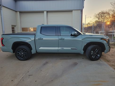 Used 2025 Toyota Tundra Platinum image 1