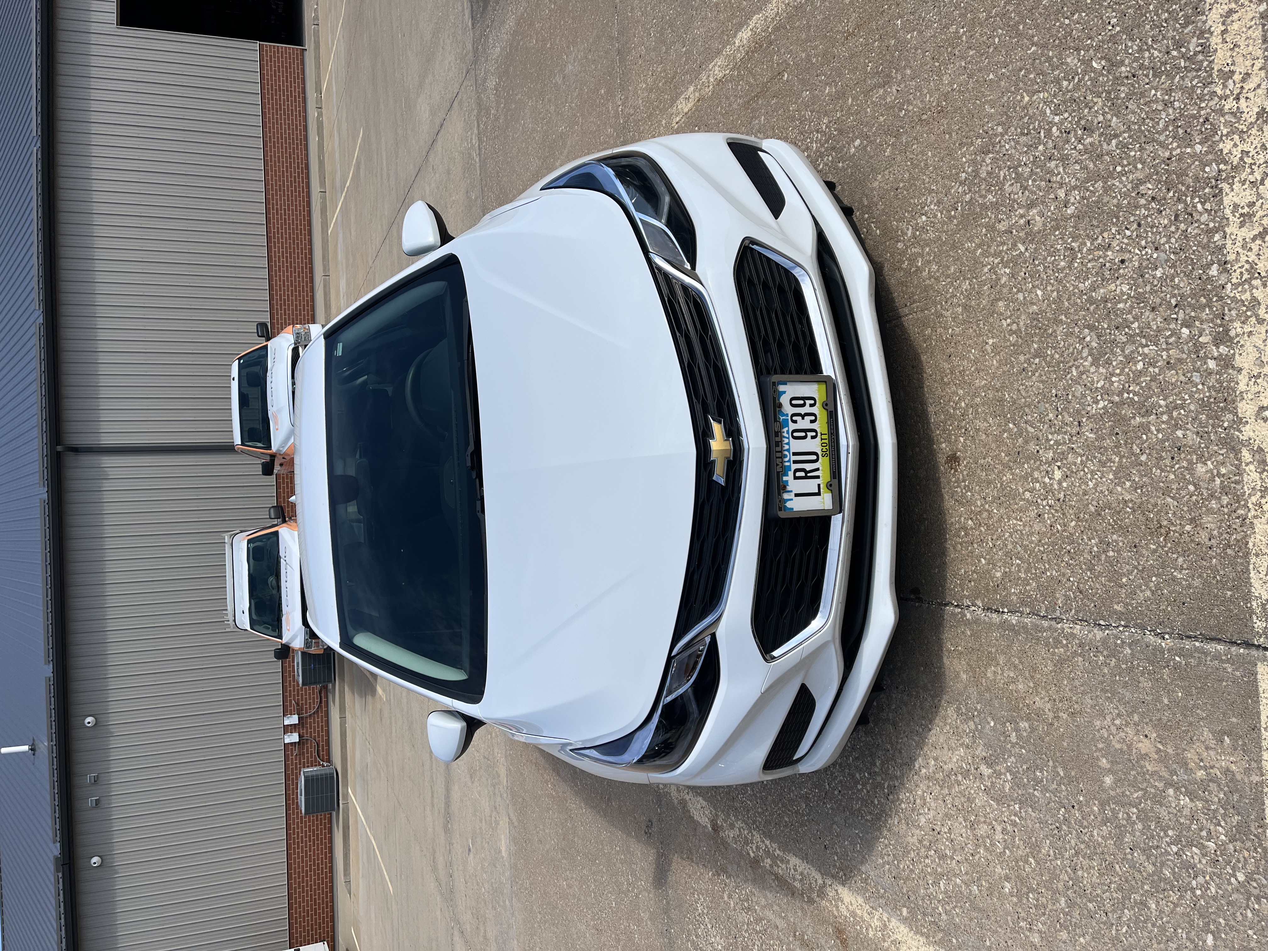 Used 2017 Chevrolet Cruze LT w/ Convenience Package FWD image 6