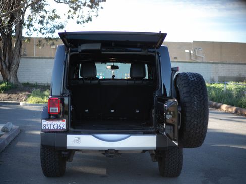 Used 2015 Jeep Wrangler Unlimited Sahara w/ Max Tow Package image 22