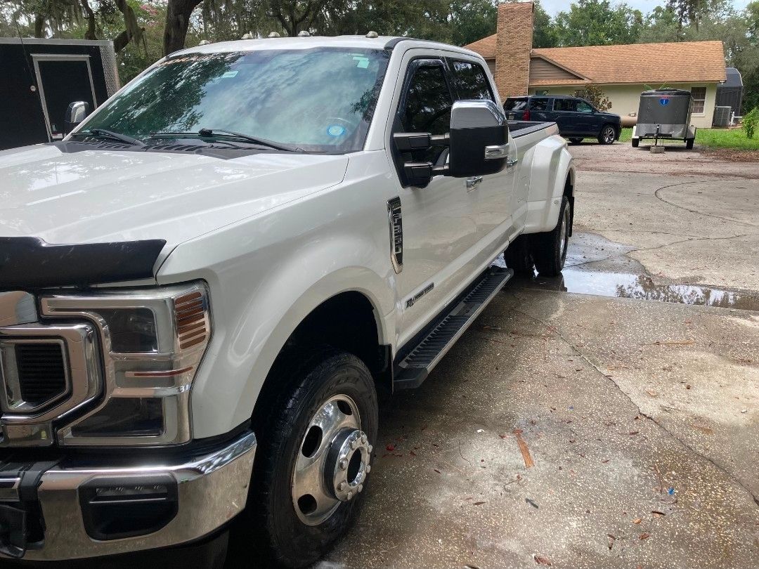 Used 2020 Ford F350 Lariat w/ Lariat Ultimate Package AWD/4WD image 2