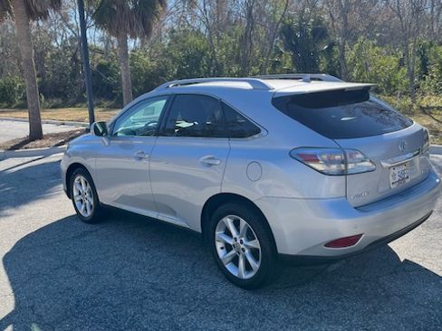 Used 2010 Lexus RX 350 2WD image 2