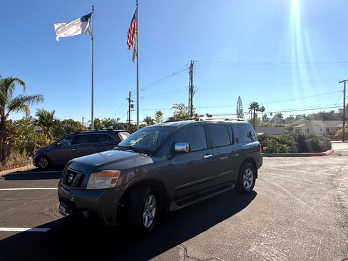 Used 2012 Nissan Armada SV image 10