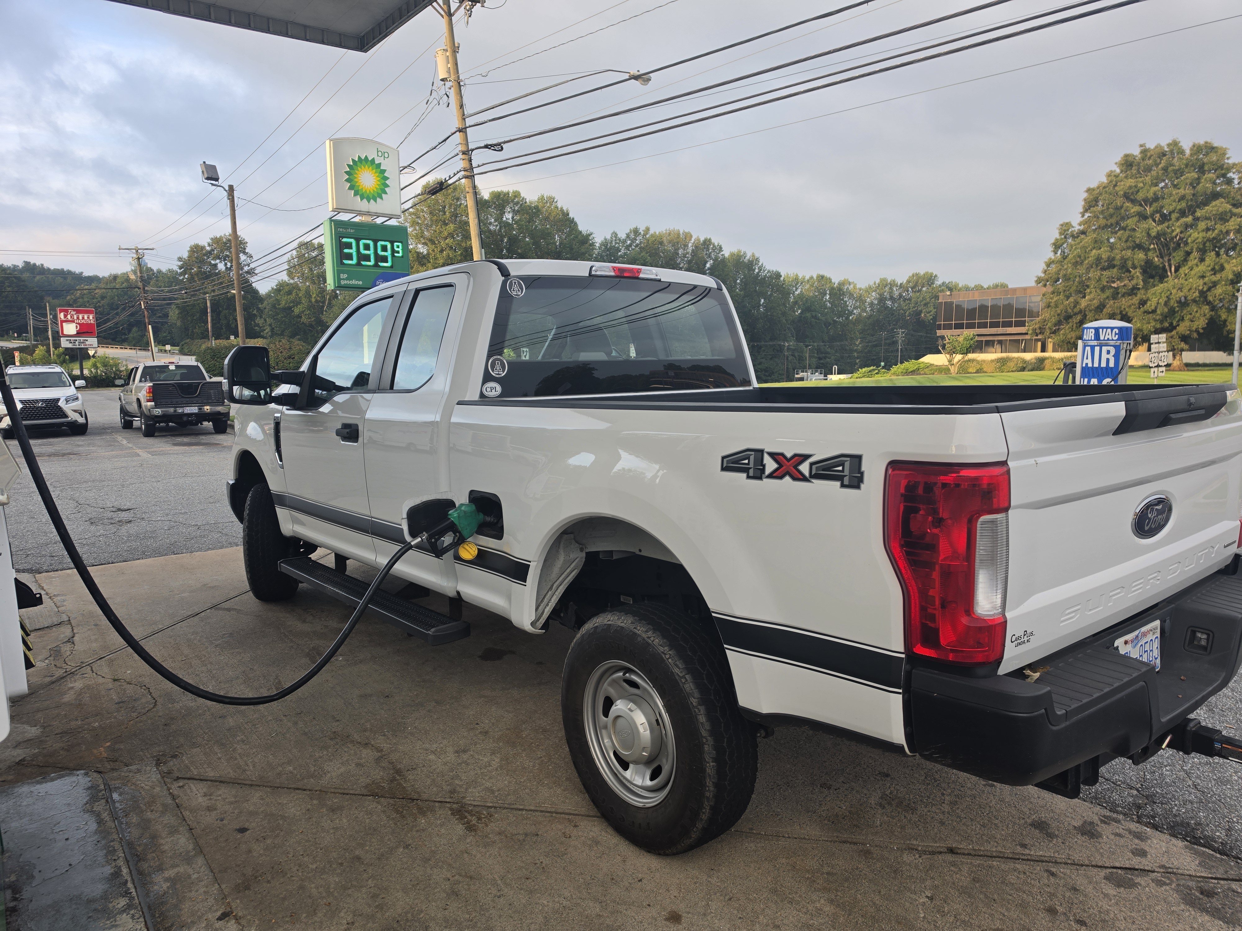 Used 2019 Ford F250 XL w/ Power Equipment Group AWD/4WD image 4
