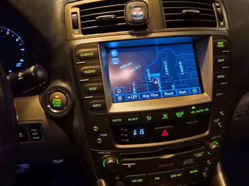 Used 2007 Lexus IS 350 image 9