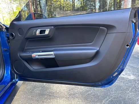 Used 2018 Ford Mustang GT w/ GT Performance Package RWD image 17
