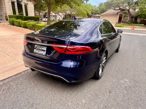 Used 2024 Jaguar XF R-Dynamic SE AWD/4WD image 2