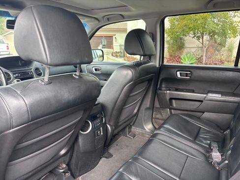 Used 2011 Honda Pilot EX-L image 11