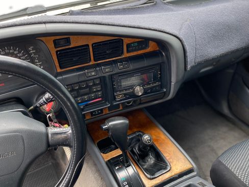 Used 1993 Toyota Land Cruiser image 5