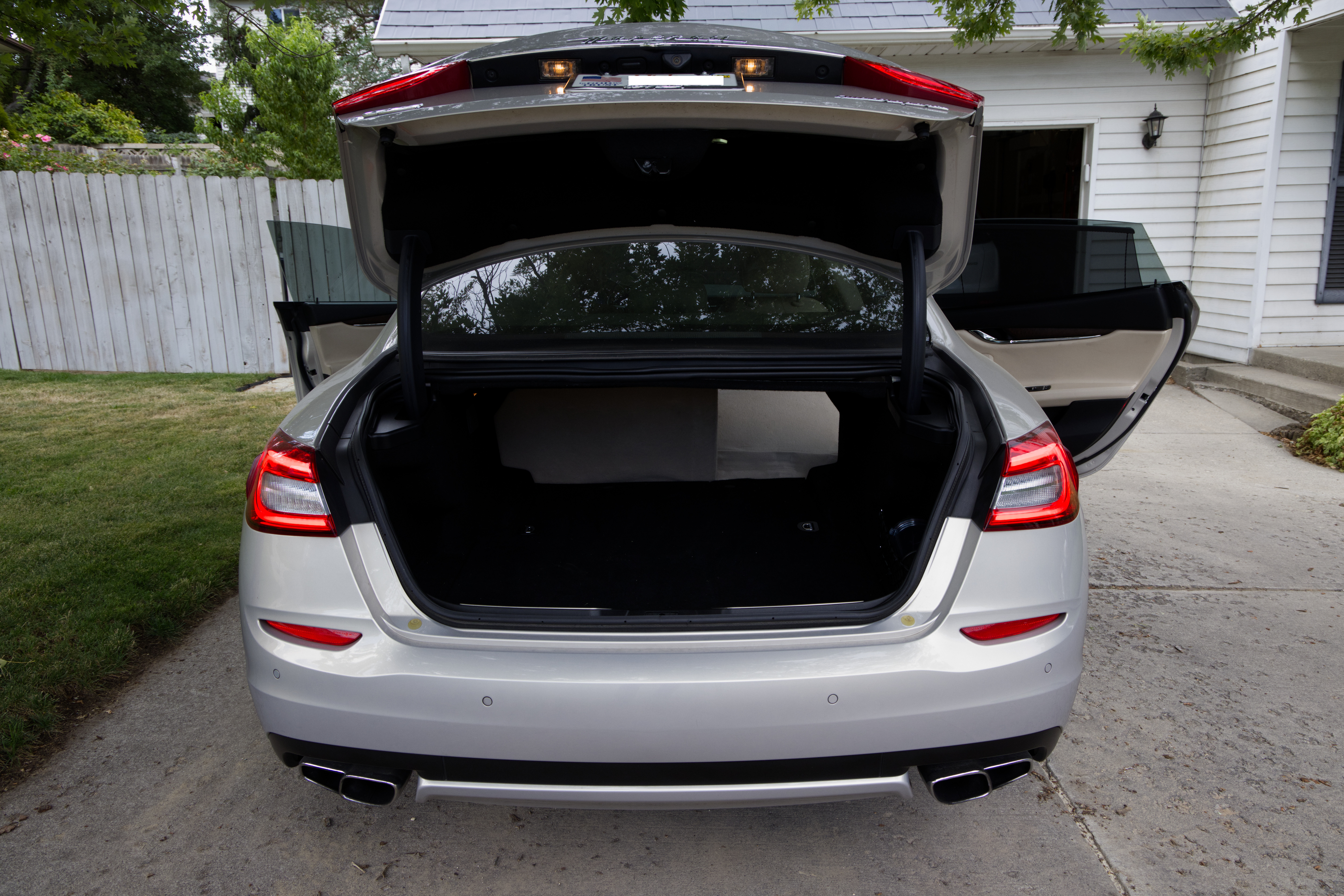 Used 2014 Maserati Quattroporte GTS RWD image 19