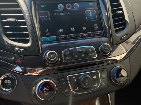 Used 2014 Chevrolet Impala LTZ FWD image 14
