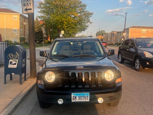 Used 2016 Jeep Patriot Sport w/ Power Value Group image 10