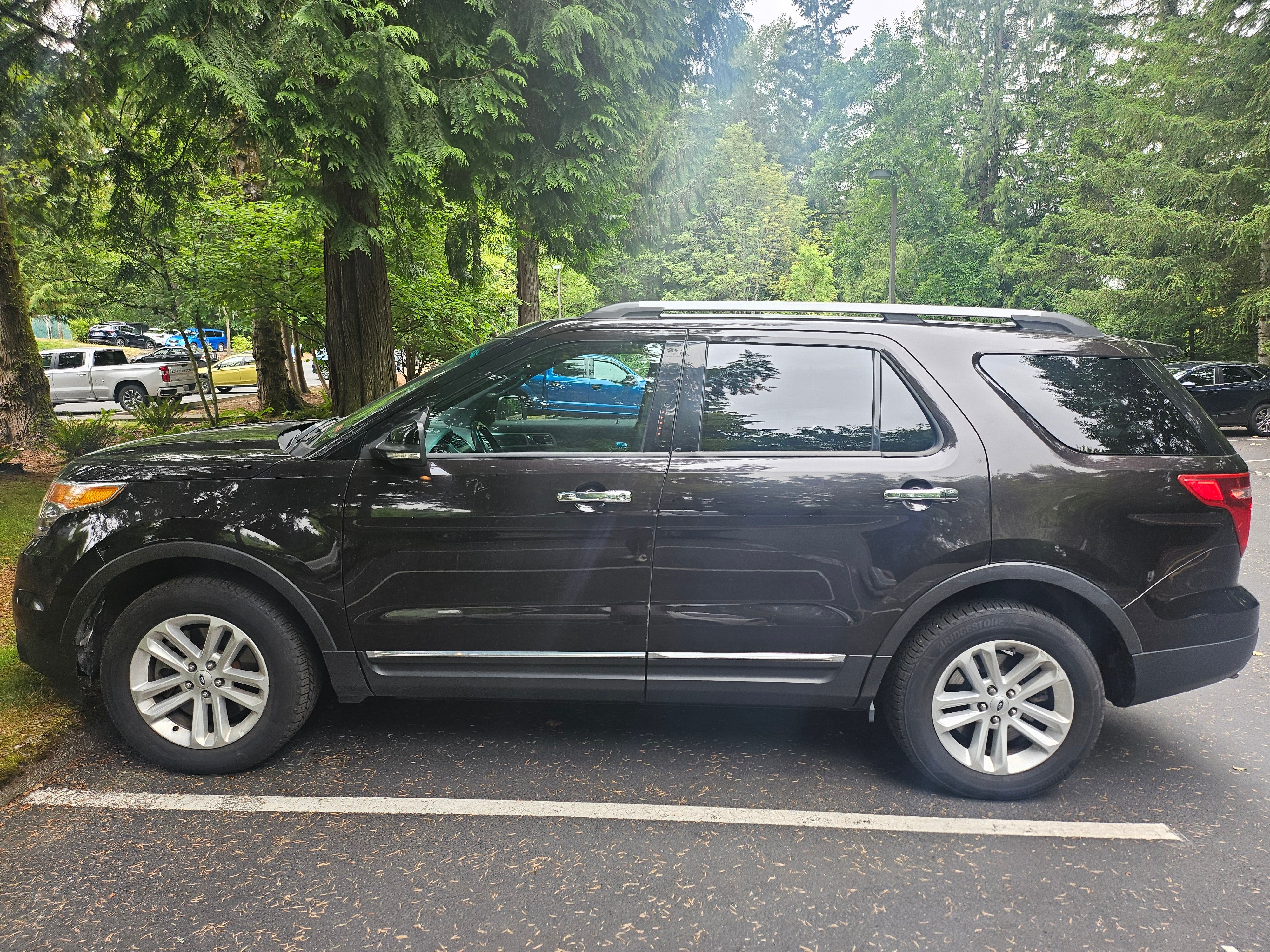 Used 2013 Ford Explorer XLT AWD/4WD image 1